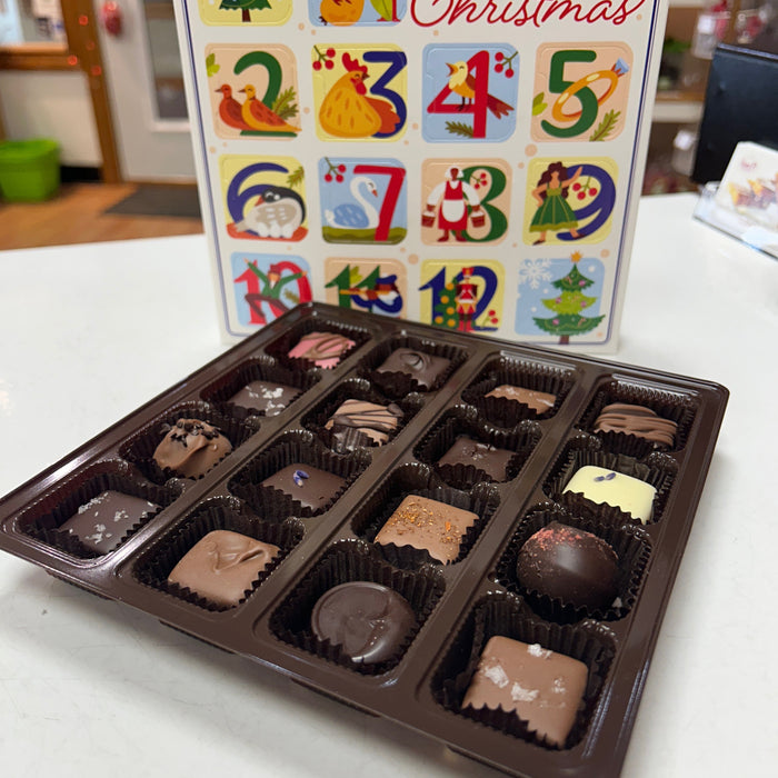 Advent Calendar vs 12 Days Box: Which One Fits You Best?